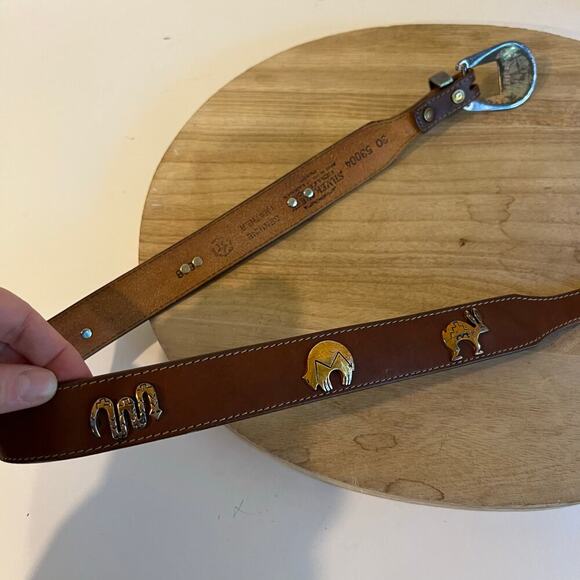 Leegin 1990 USA Brown Genuine Leather Animal Studded Western Belt Size Small - Picture 12 of 15